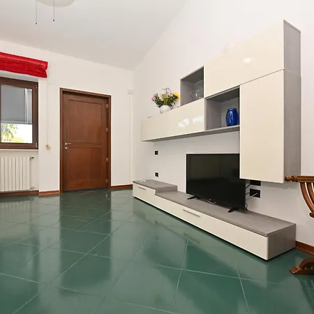 Delle Libellule Apartment *